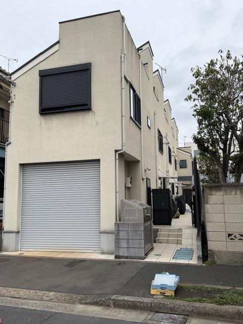 Modern Property Near Station in Minamishinozakimachi 0