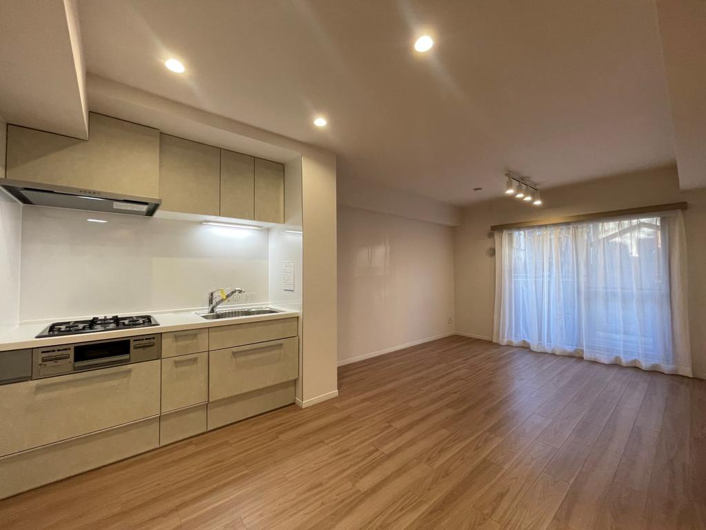 1-Bedroom Condo in Tokumaru 0
