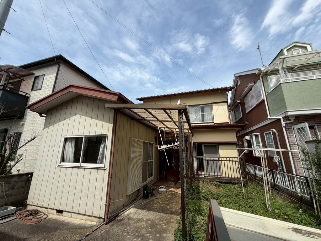 Vintage 4-Bedroom House in Bingonishi 0