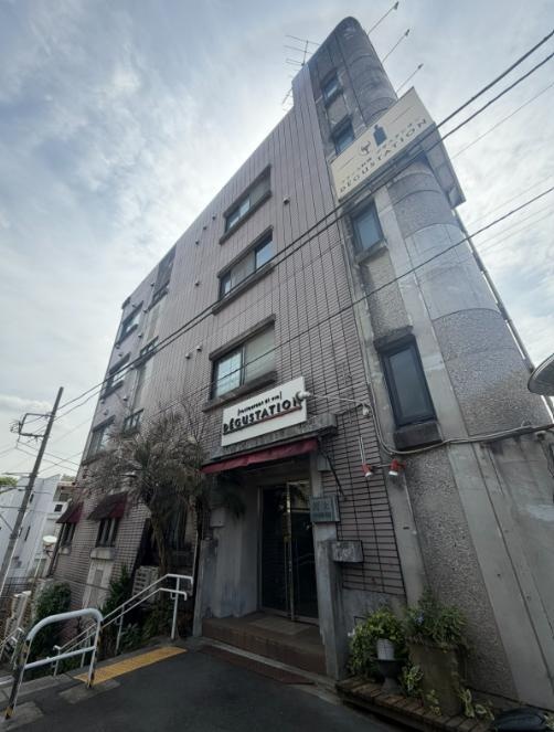 Classic 3-Bedroom Condo Near Station in Seijo 0
