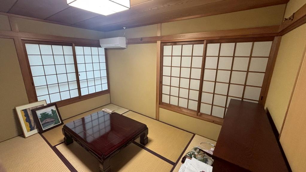 Charming 5-Bedroom House in Yuzaki 0