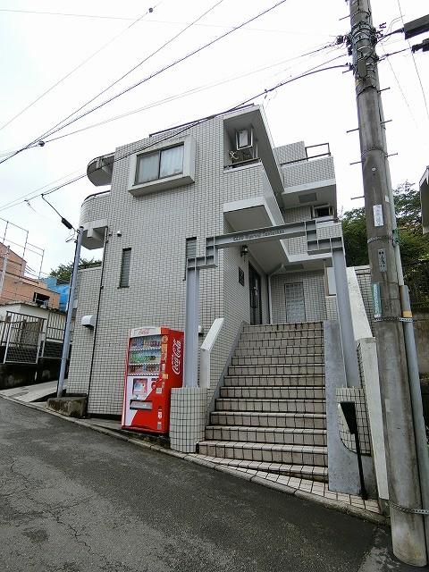 クリオ妙蓮寺参番館 0
