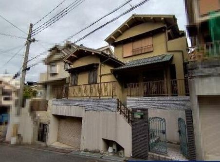 Well-Kept 4-Bedroom House in Higashinakaburi 0