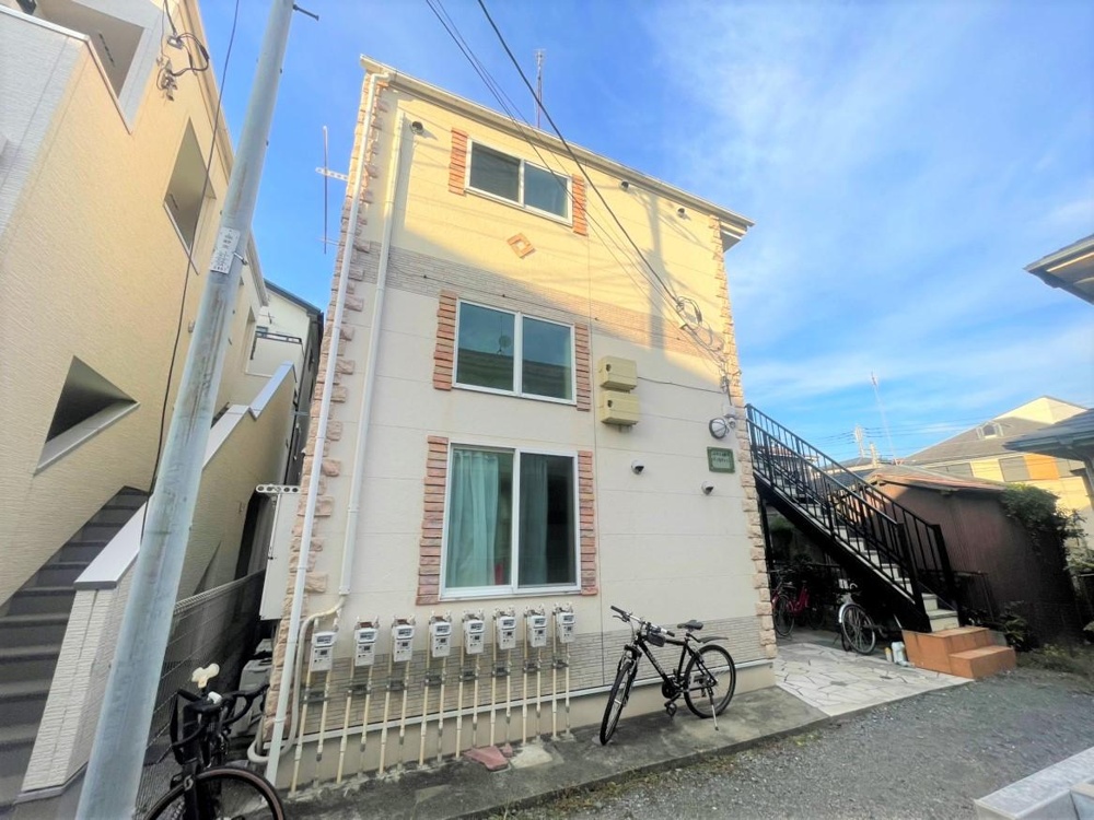 Studio Property in Shimosueyoshi 0