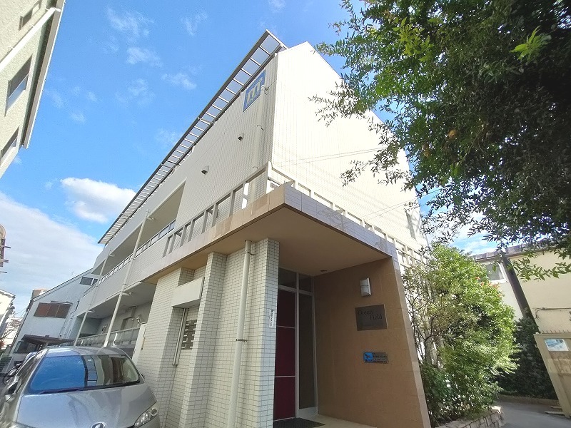Studio Condo in Minaminagasaki 0