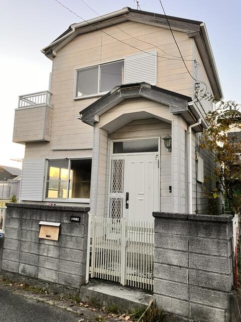 Vintage 3-Bedroom House in Tomida 0