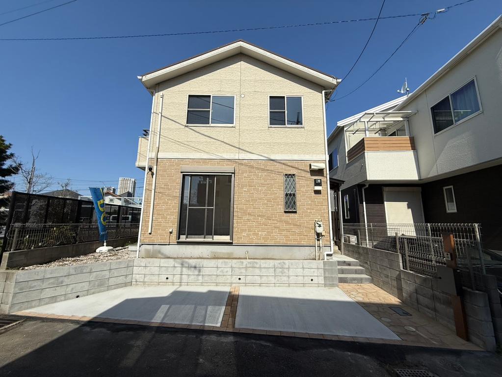 3-Bedroom House Near Station in Minamiyawata 0