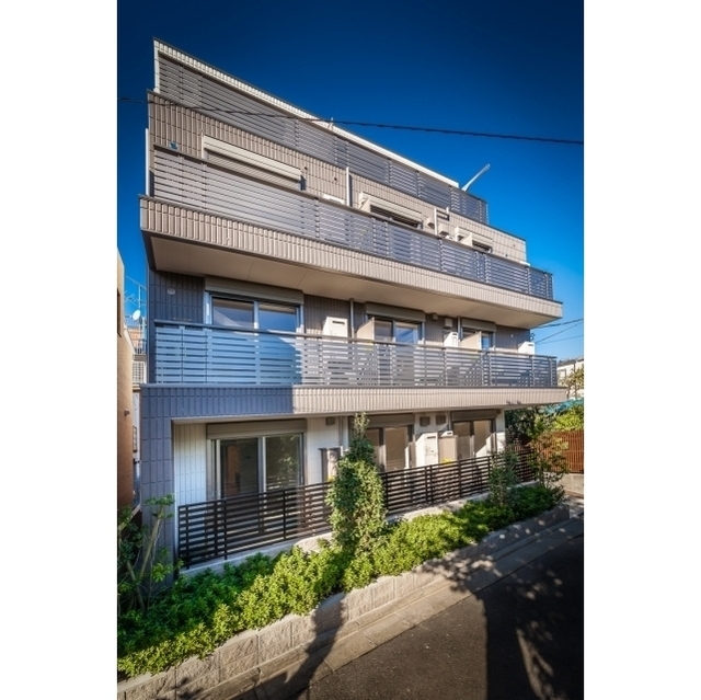 Modern Studio Condo Near Station in Higashiminemachi 0