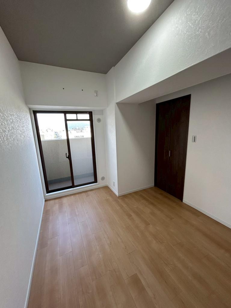 Charming 4-Bedroom Condo in Imazuminami 0
