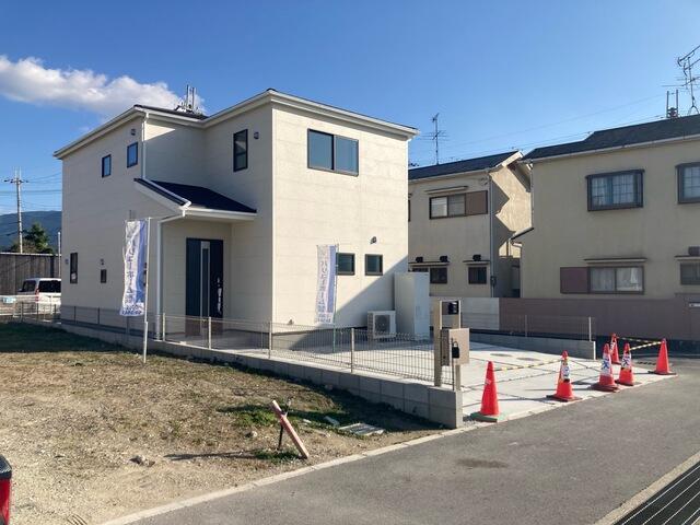 Brand New 4-Bedroom House in Hashimoto 0