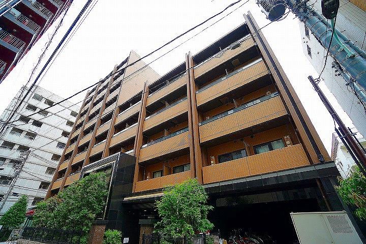 Modern 2-Bedroom Condo in Minamiazabu 0