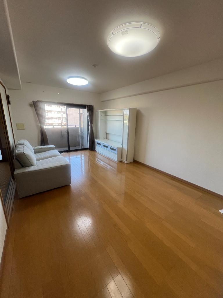 3-Bedroom Condo in Futamicho nishifutamiekimae 0