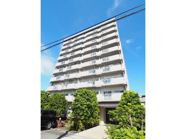 Vintage 2-Bedroom Condo in Iizuka 0