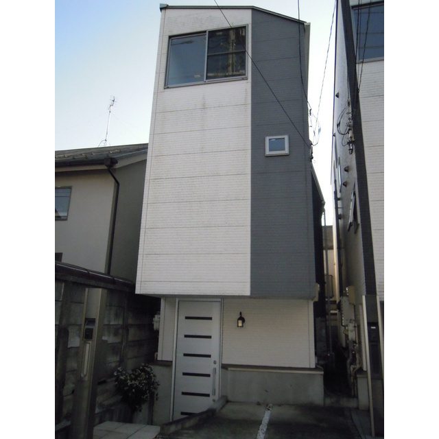 4-Bedroom House in Minaminagasaki 0