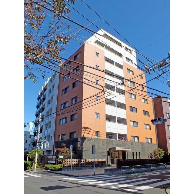 1-Bedroom Condo in Ikebukuro (1-chome) 0