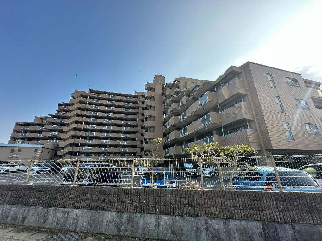 Charming 3-Bedroom Condo in Futamicho nishifutamiekimae 0