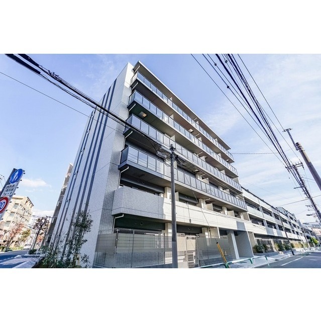 Modern 2-Bedroom Condo in Ojihoncho 0