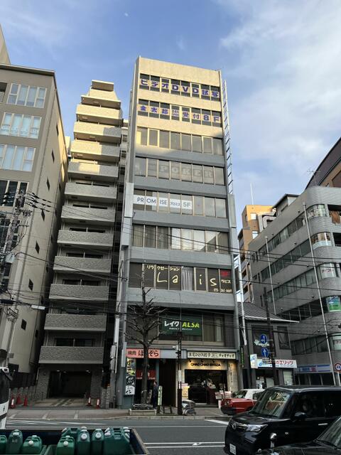 Vintage Studio Property Near Station in Jumpucho 0
