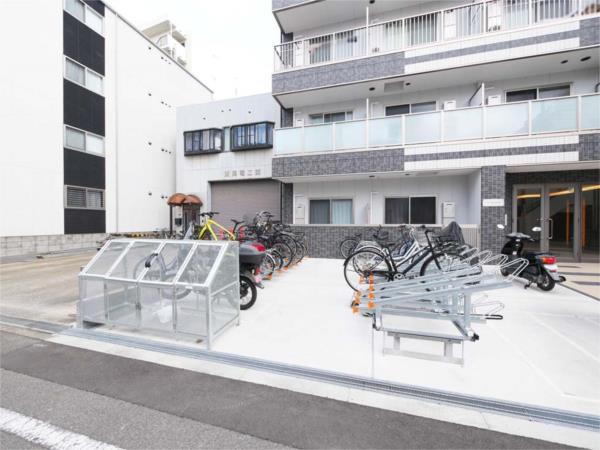Thumbnail 4