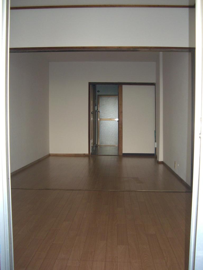 4-Bedroom House in Miyukicho 0