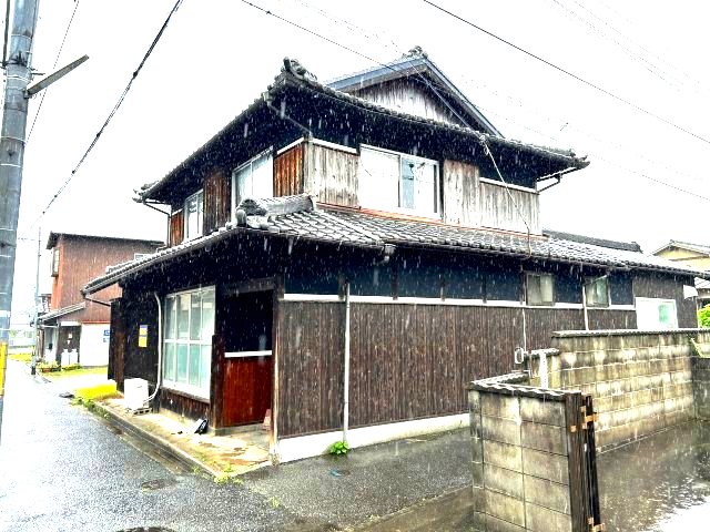 Vintage 6-Bedroom House with a Garden in Kamisocho kunikane 0