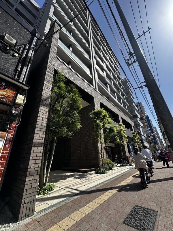 Modern 1-Bedroom Condo in Nogecho 0