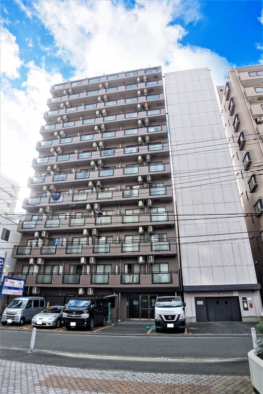Well-Kept Studio Condo Near Station in Marukodori 0