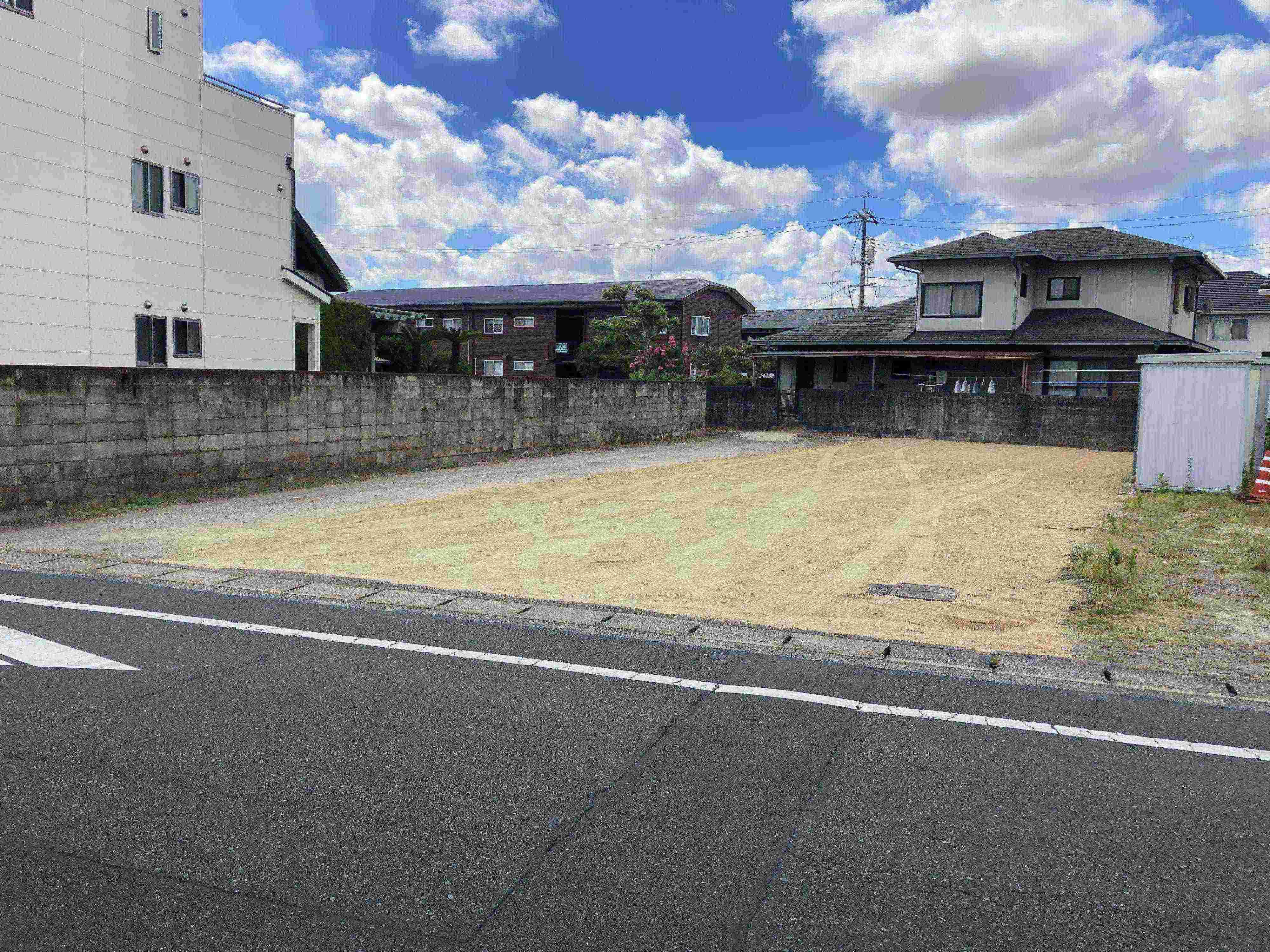 Land in Sakazu 0