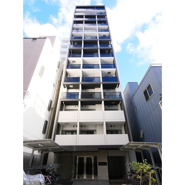 Modern Studio Condo Near Station in Kitashinjuku 0