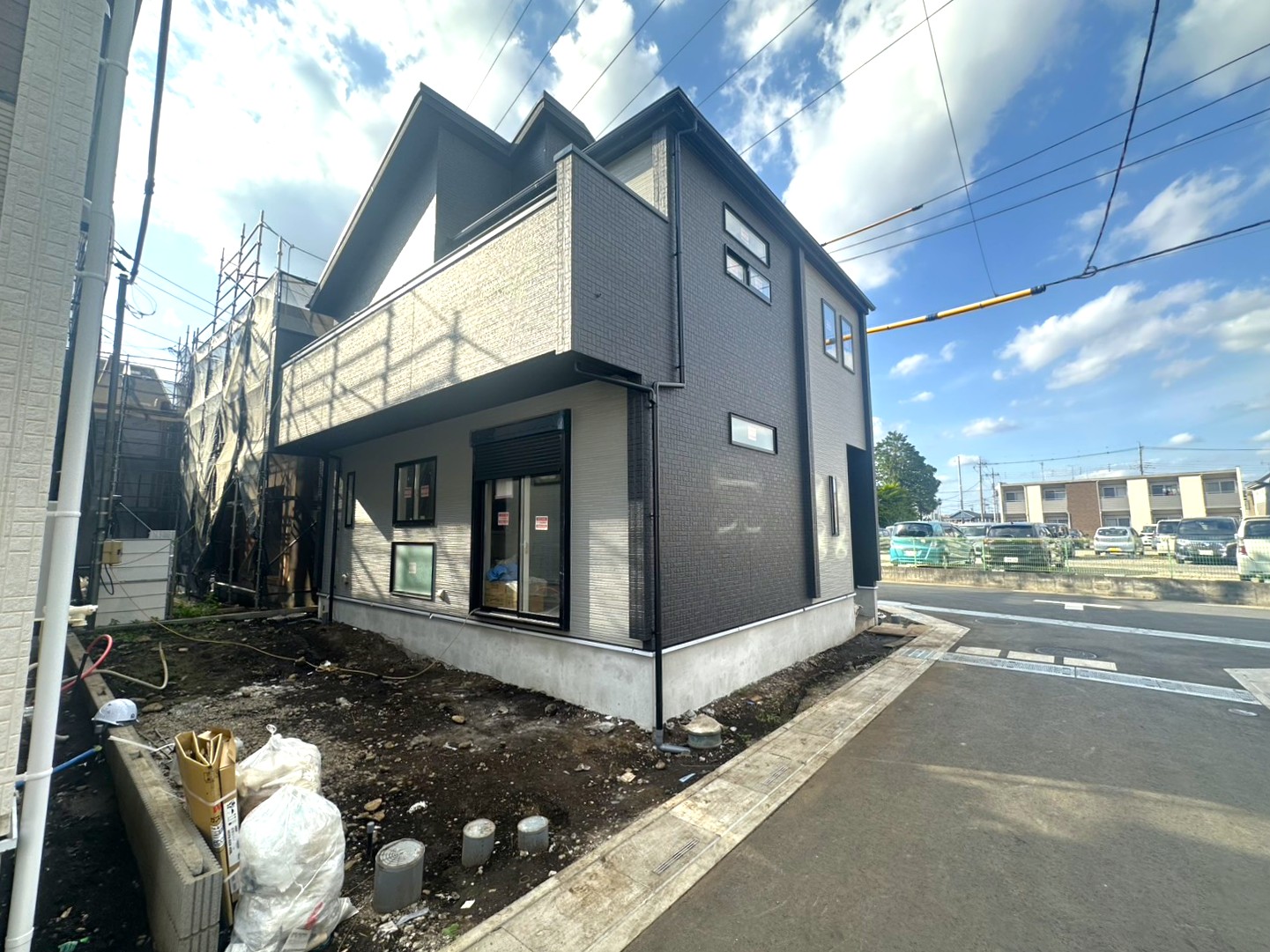 Thumbnail 7