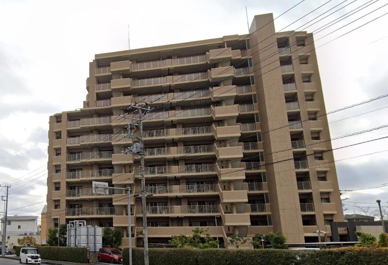 3-Bedroom Condo in Shibamiyanecho 0