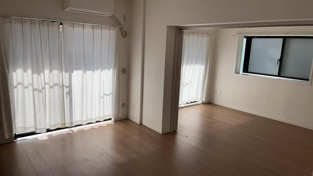 Classic 2-Bedroom Condo in Daitakubo 0