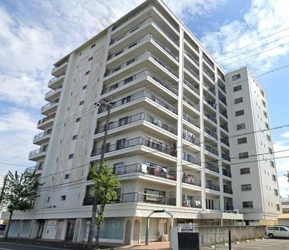Vintage 3-Bedroom Condo in Nishinakahara 0