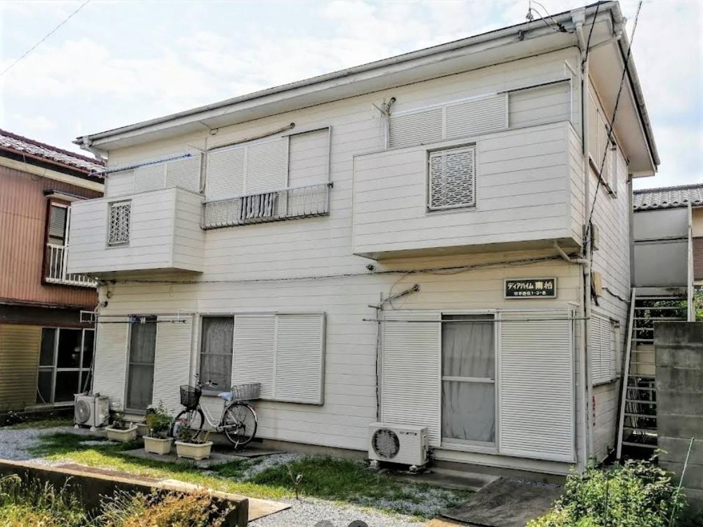Well-Kept 2-Bedroom Property Near Station in Toyosumi 0