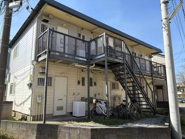 Charming Property in Koyaba 0