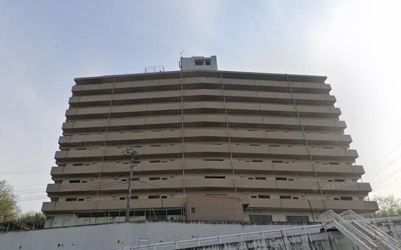 Classic 3-Bedroom Condo in Matsuidamachi toge 0