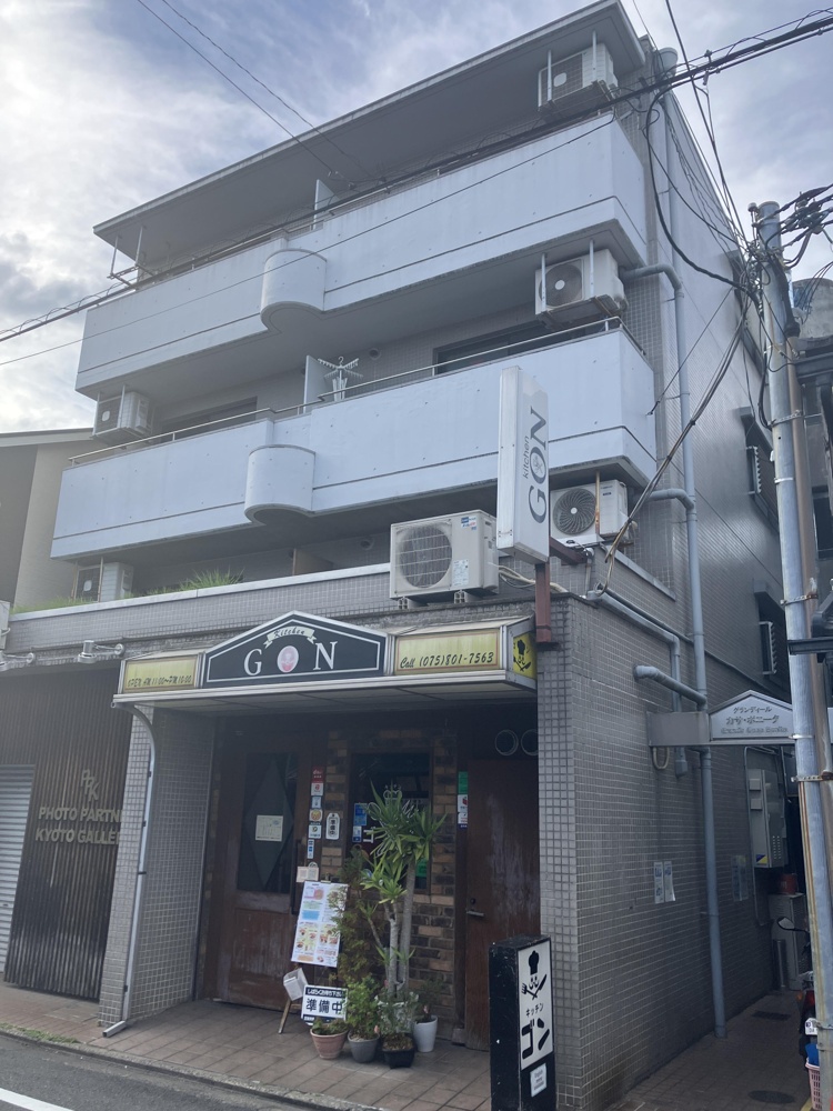 Well-Kept 1-Bedroom Condo in Kameyacho 0