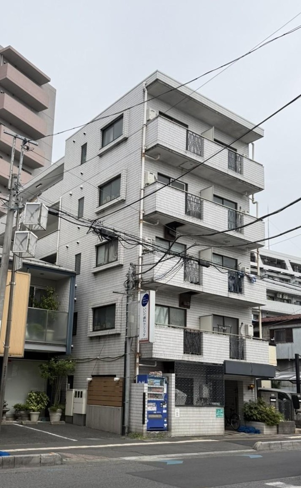 レオパード蕨南町 0