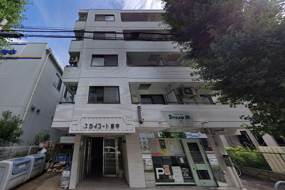Well-Kept Studio Condo Near Station in Wakamatsucho 0