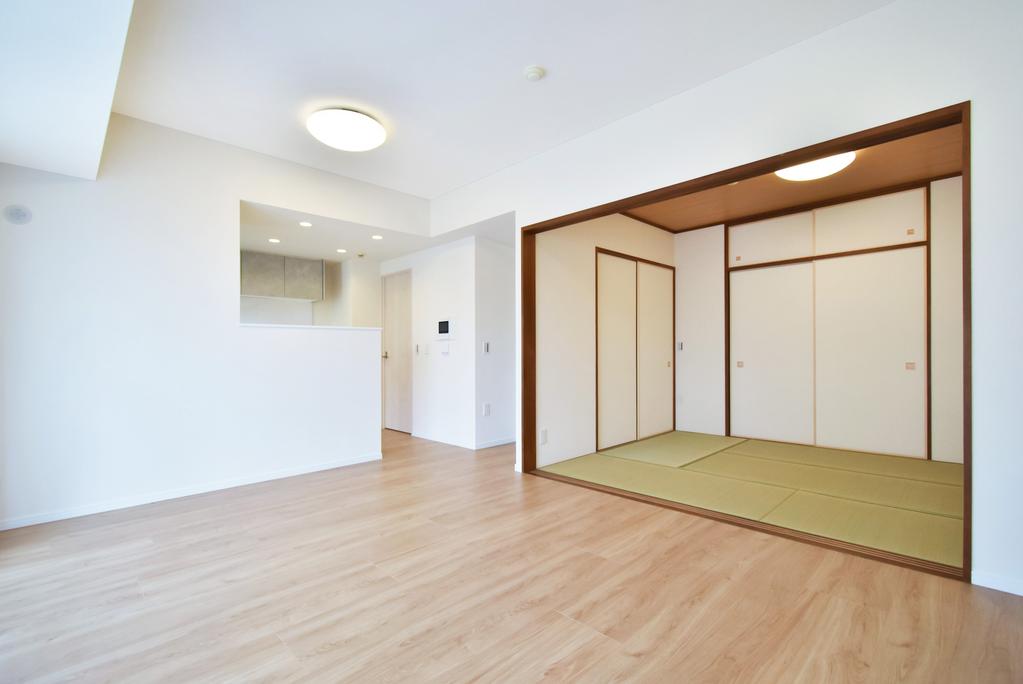 3-Bedroom Condo Near Station in Nishishiba 0