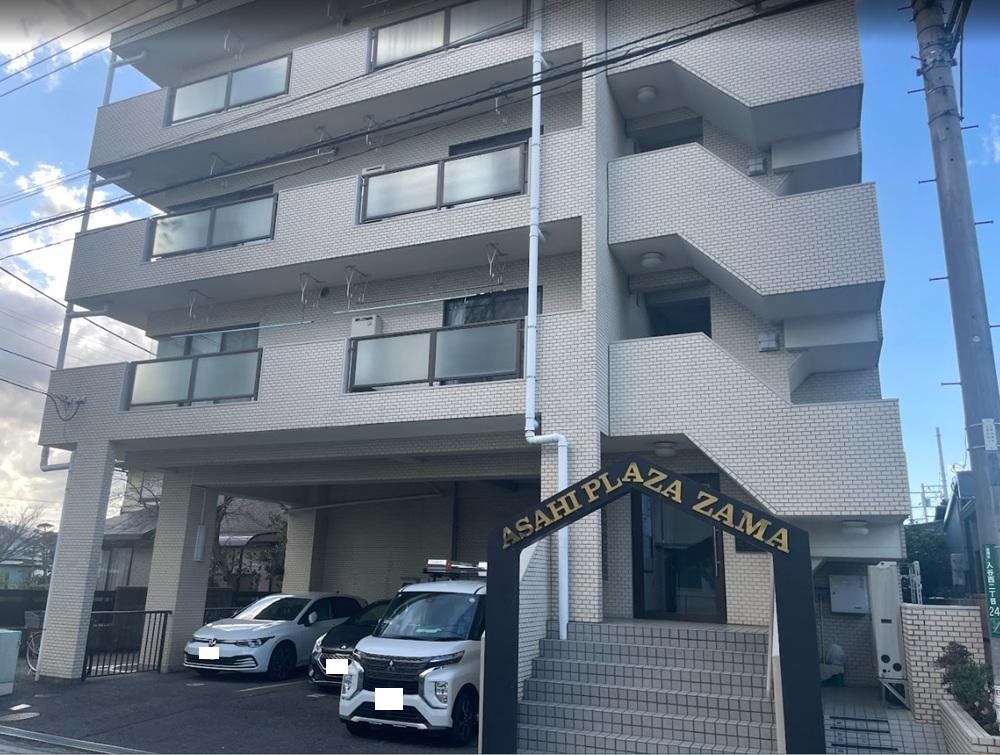 Vintage 2-Bedroom Condo in Iriyanishi 0