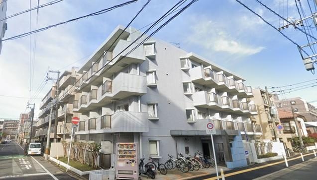 Well-Kept Studio Condo Near Station in Ogusu 0