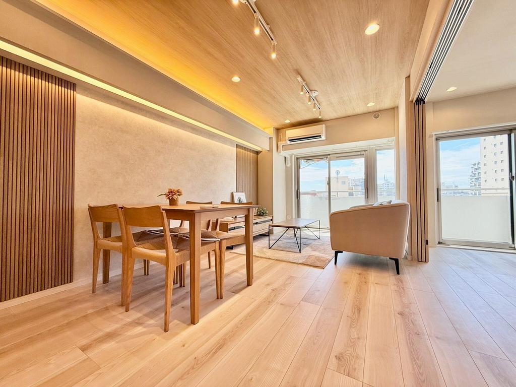 Vintage 3-Bedroom Condo Near Station in Katase kaigan 0