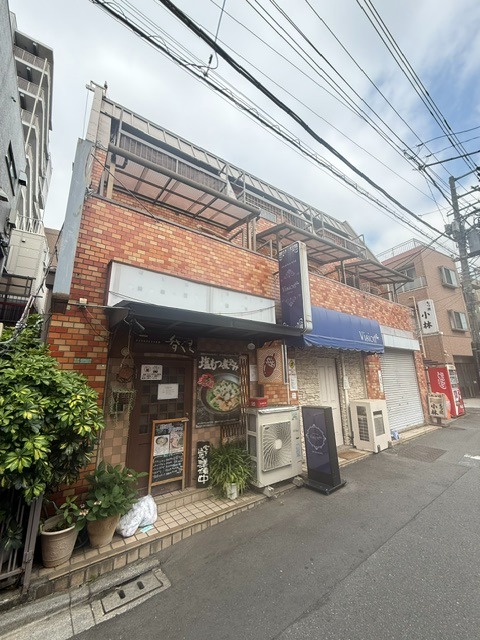 Well-Kept Studio Condo Near Station in Machiya 0