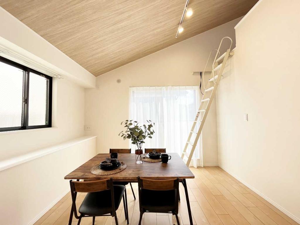 4-Bedroom House in Takashimadaira 0