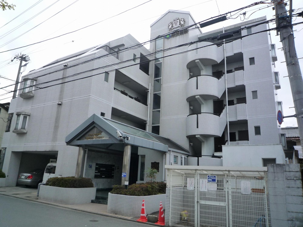 Charming Studio Condo in Fukakusa nishiuracho 0