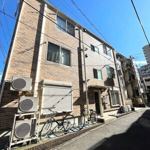 Studio Condo in Nakajuku 0