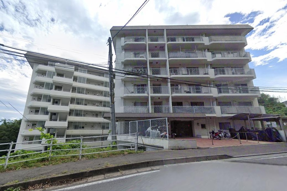 Well-Kept 5-Bedroom Condo in Kunimigaoka 0