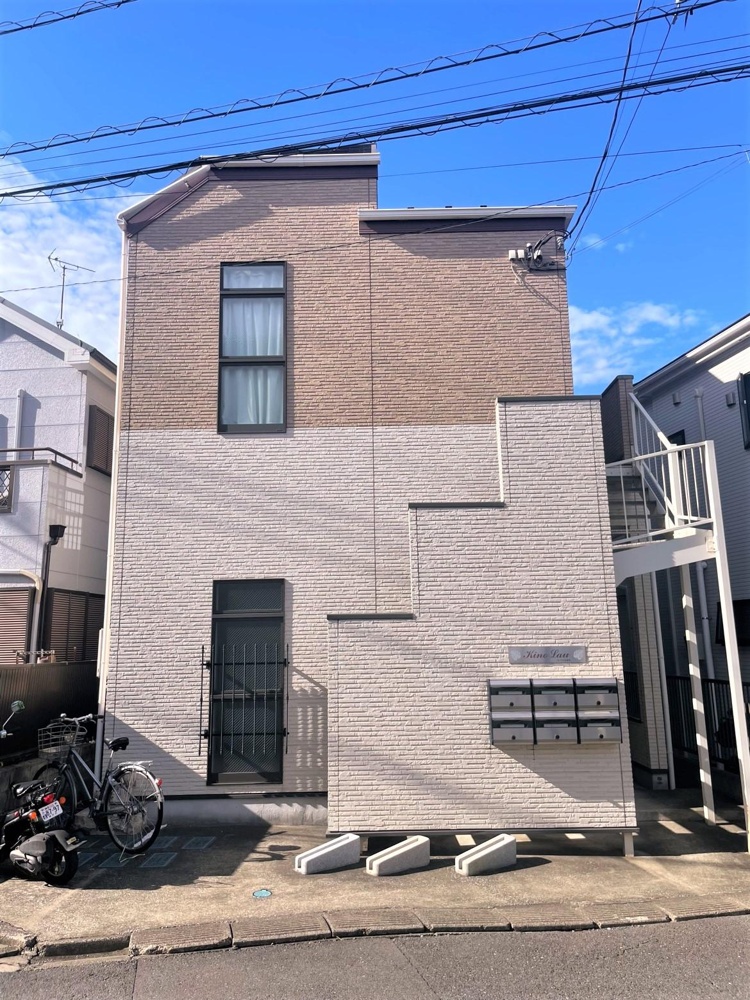 Studio Property in Matsumicho 0