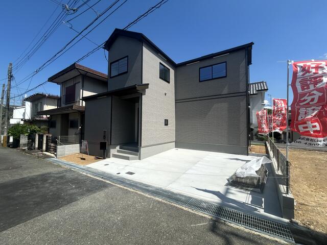 Brand New 4-Bedroom House in Kitayamadai 0